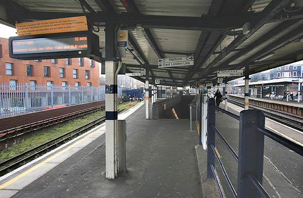 disused-stations-new-cross-station-east-london-line